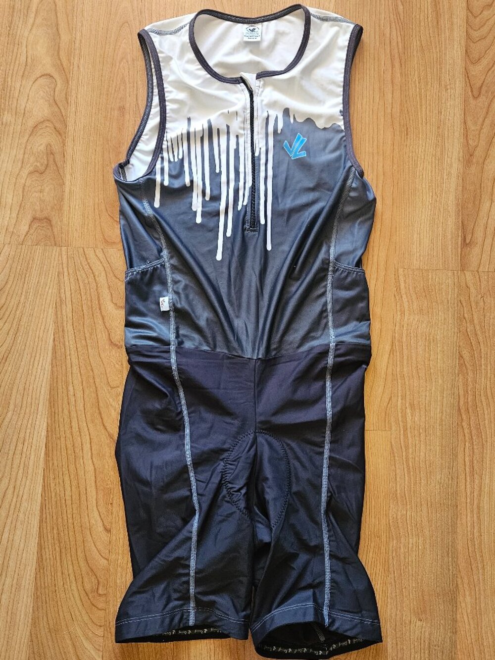 Men's JL Racing Half zip unisut with padded bottom and "drip" design - Large